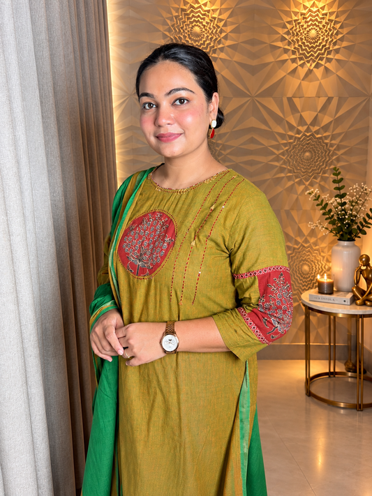 "RANI"- Handloom Three Piece Suit Set