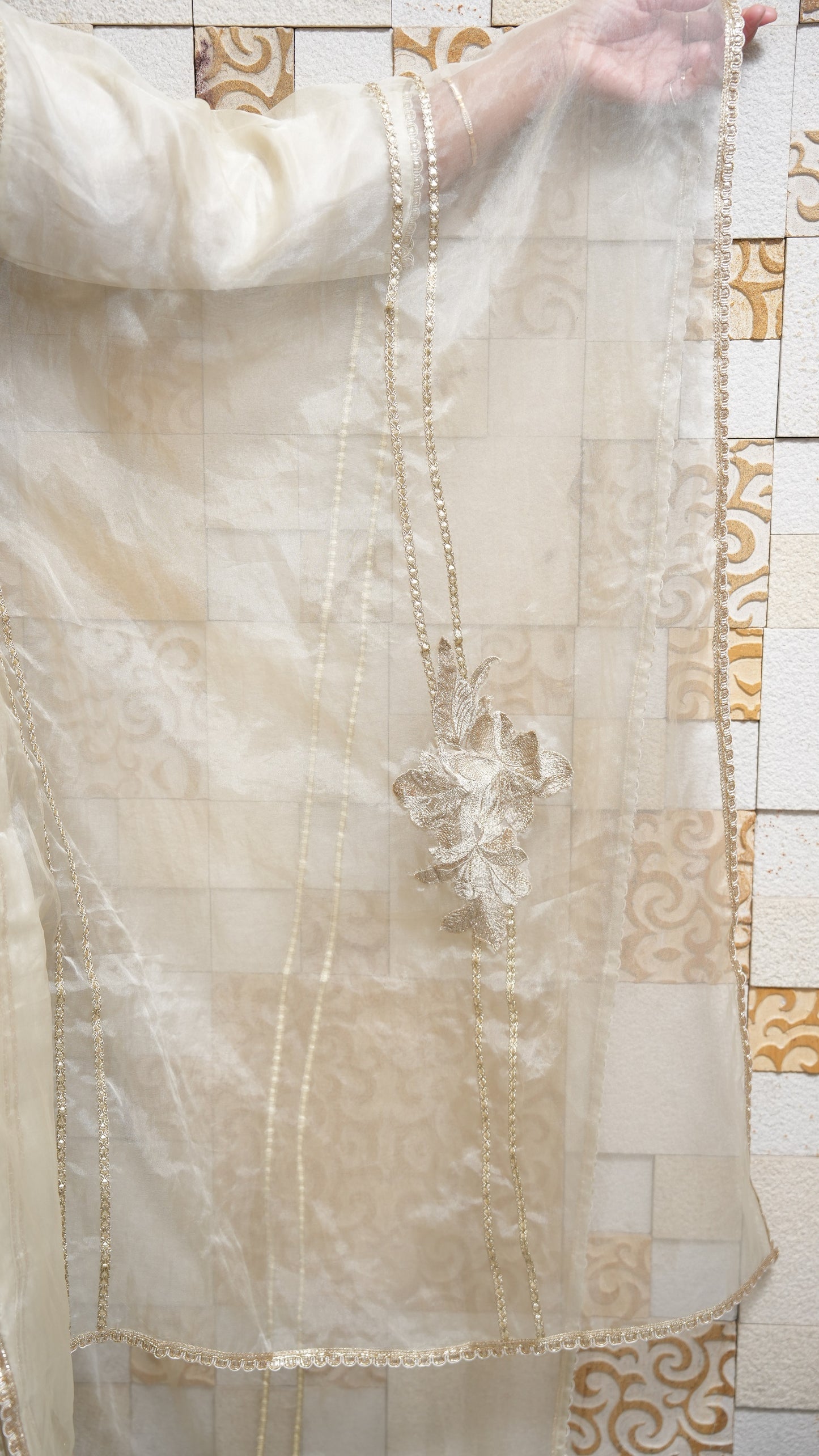 "AARAYA" - Ivory Suit set with Dupatta