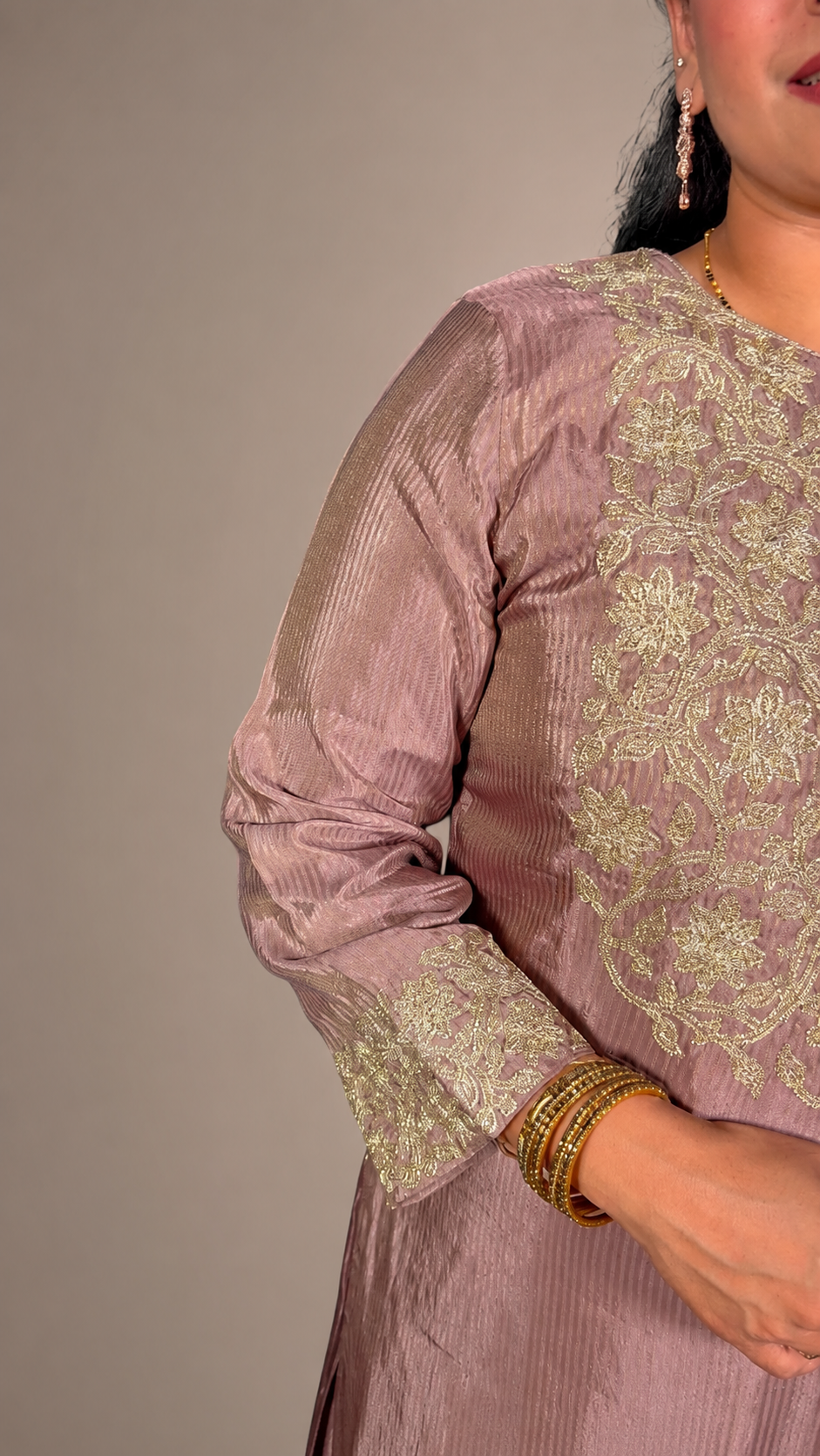 "VAMIKA"- Dusty Mauve Zari Luxe Suit Set