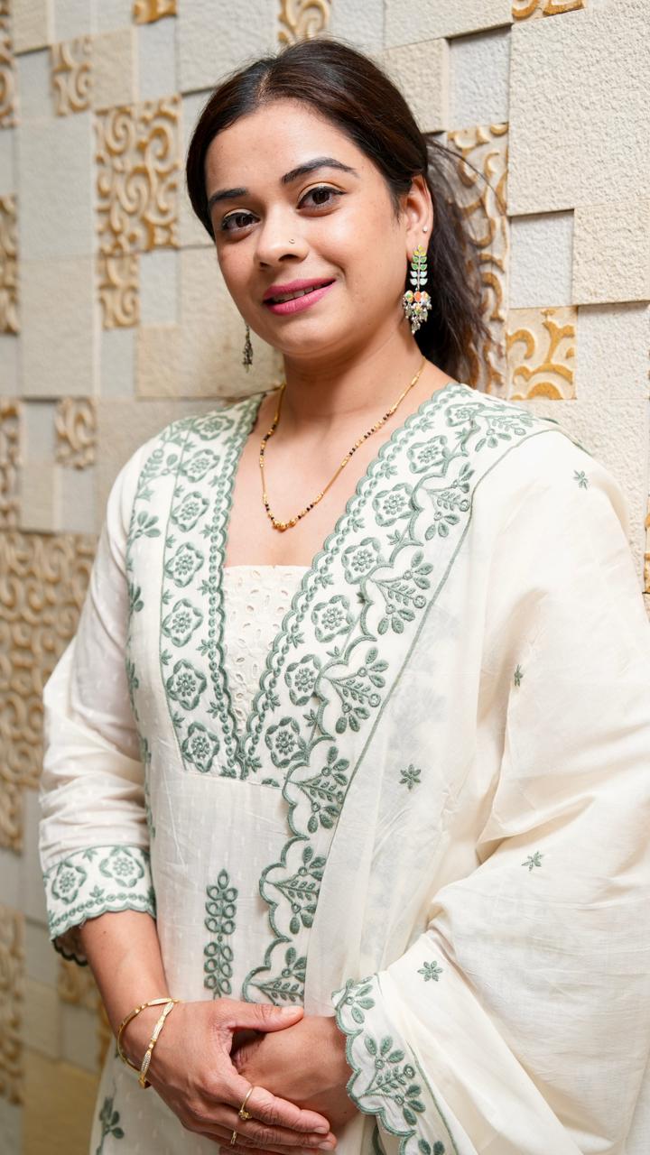 "MEHER" - Offwhite Suit set with Dupatta