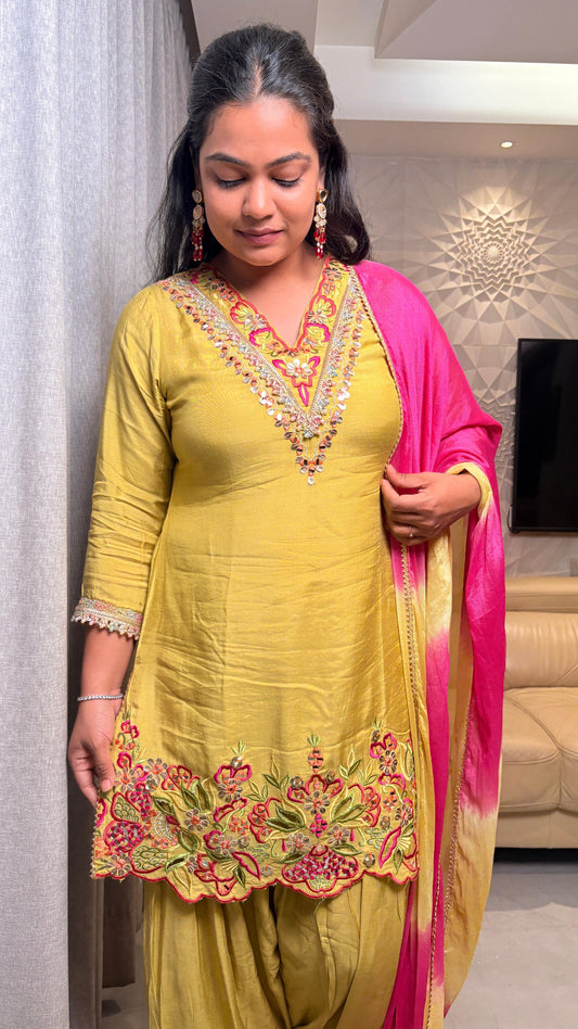 "ZOYA"- Farshi Salwar Suit Set
