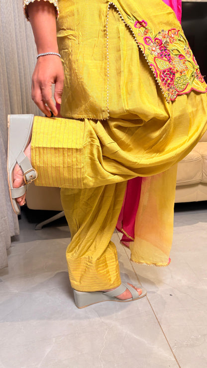 "ZOYA"- Farshi Salwar Suit Set