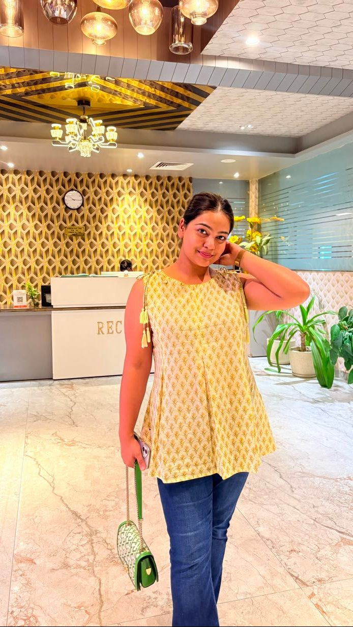 Butter yellow cotton sleeveless kurti